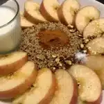 apples and cinnamon breakfast quinoa